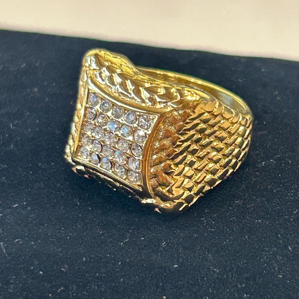Solid Mens “Scale Skin” quality ring - Picture 7 of 10